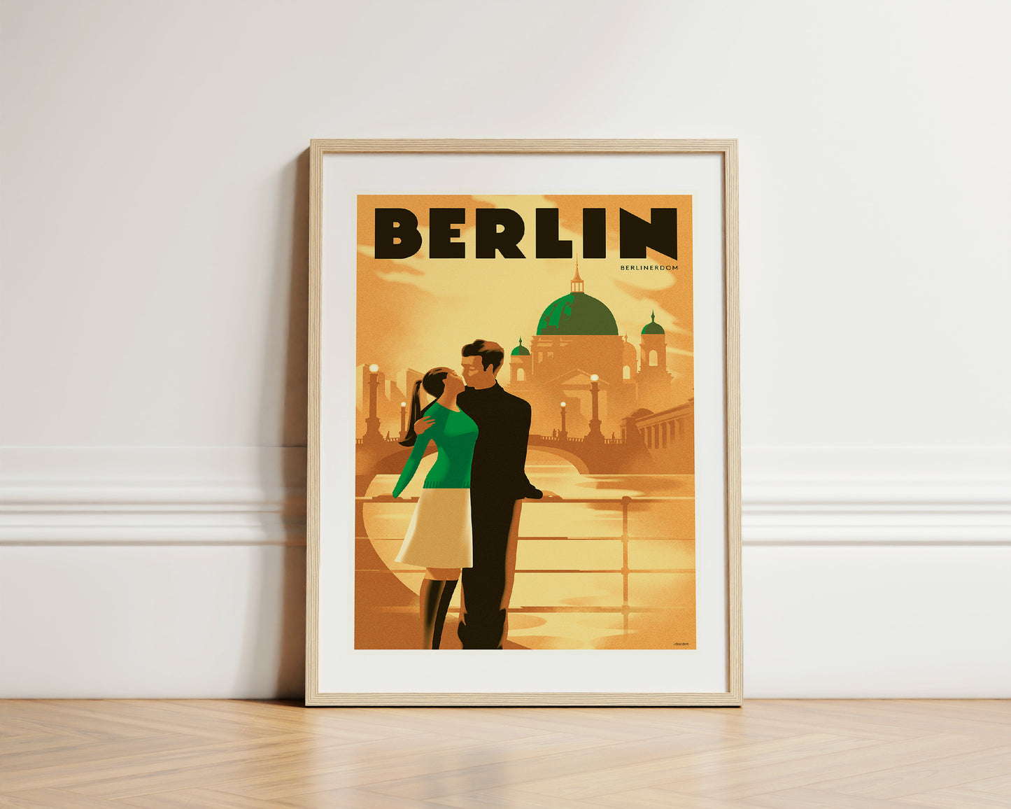 Lovers By The Spree, Berlinerdom, Berlin, Germany.