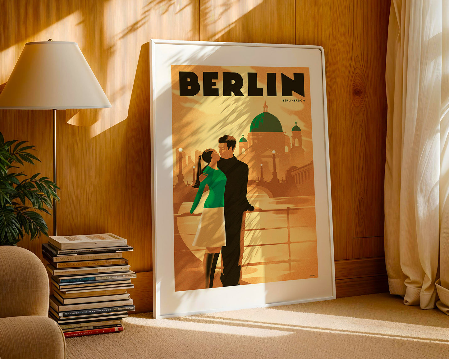 Lovers By The Spree, Berlinerdom, Berlin, Germany.